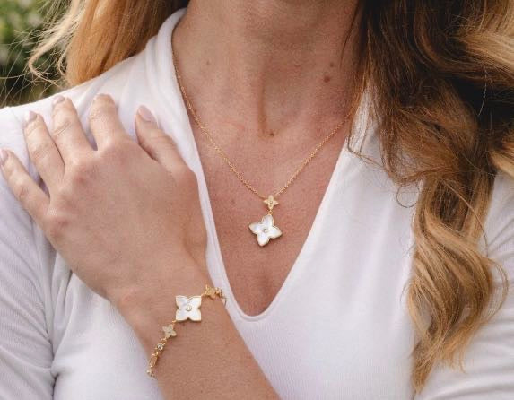 18K gold plated mother of pearl clover pendant necklace with cubic zirconia stones