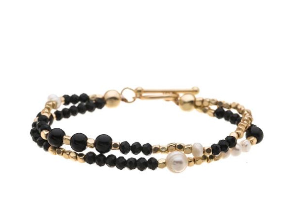 Black and gold beaded bracelet 