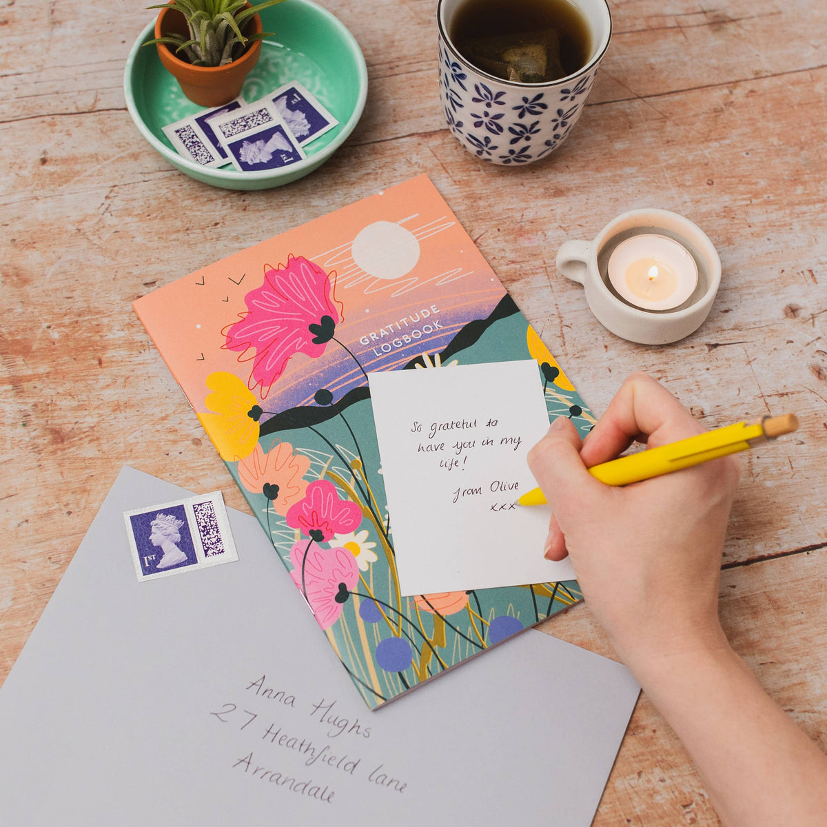 Gratitude Logbook by Onneke – Vibrant Wildflower Edition