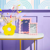 Wiggle Border Pink Picture Frame