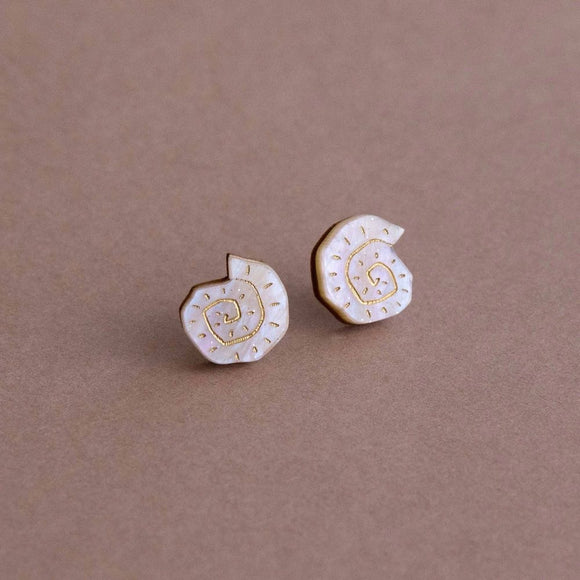 Shell Stud Earrings by Pepper you 