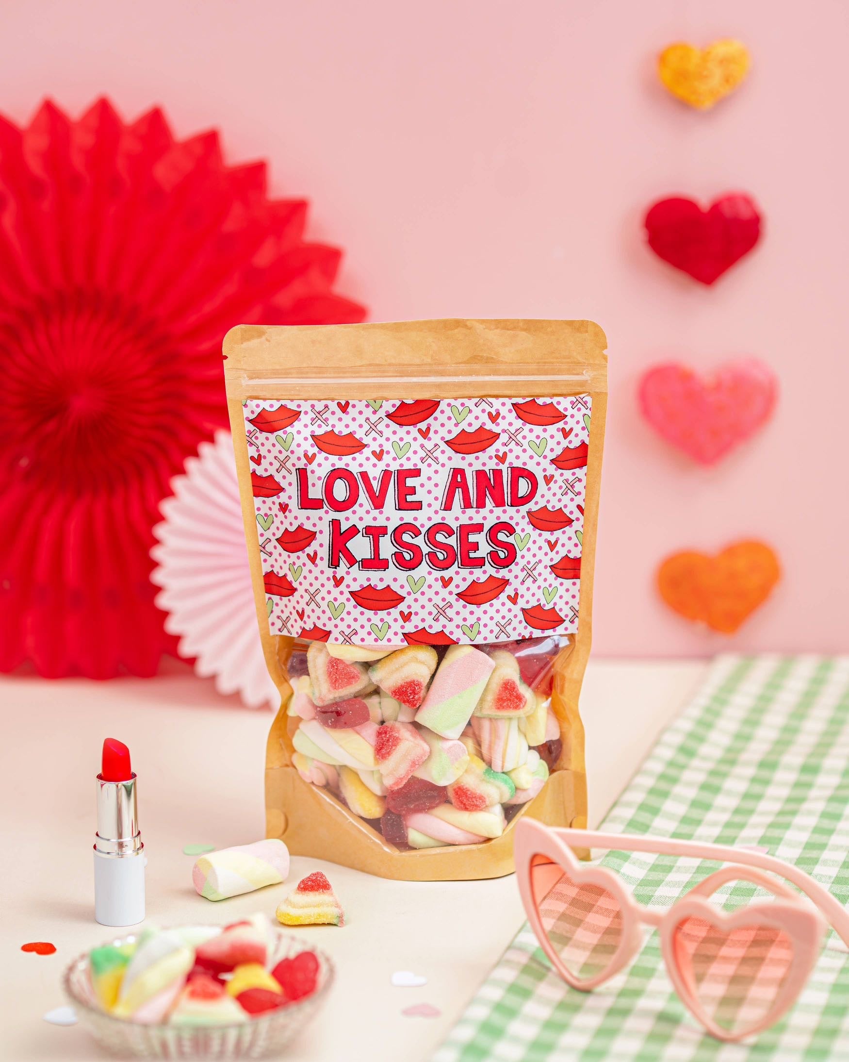 Flossy Teacake Love and Kisses sweet bag 400g with mixed sweets and pink label