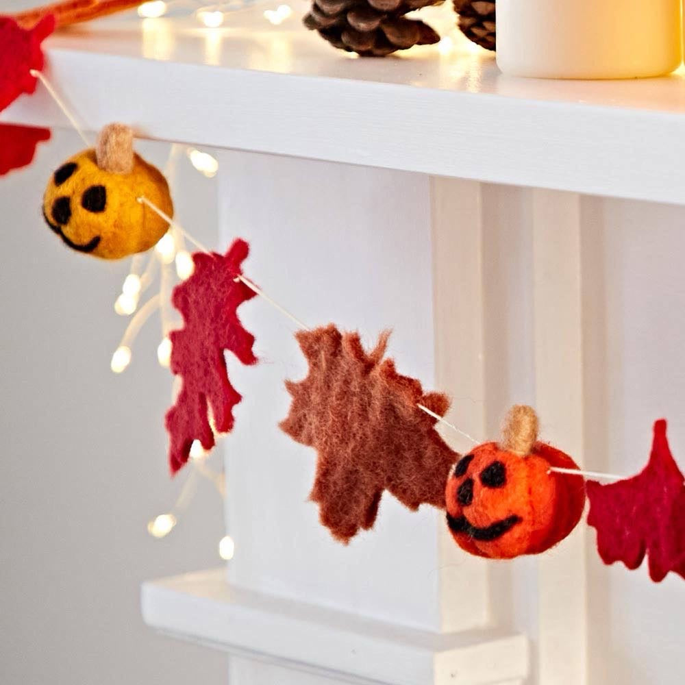 Felt Pumpkin and Leaves Autumn Garland